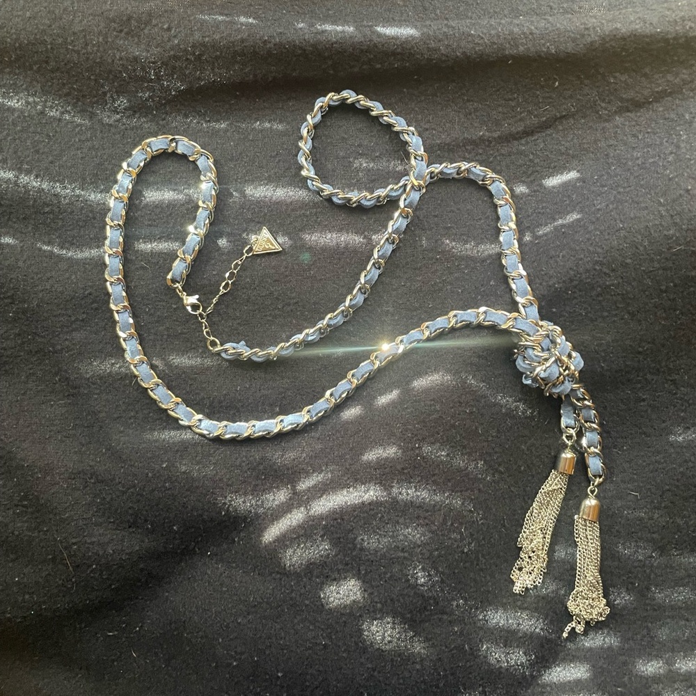 Guess? Tasseled Necklace, new without tags - Picture 2 of 6